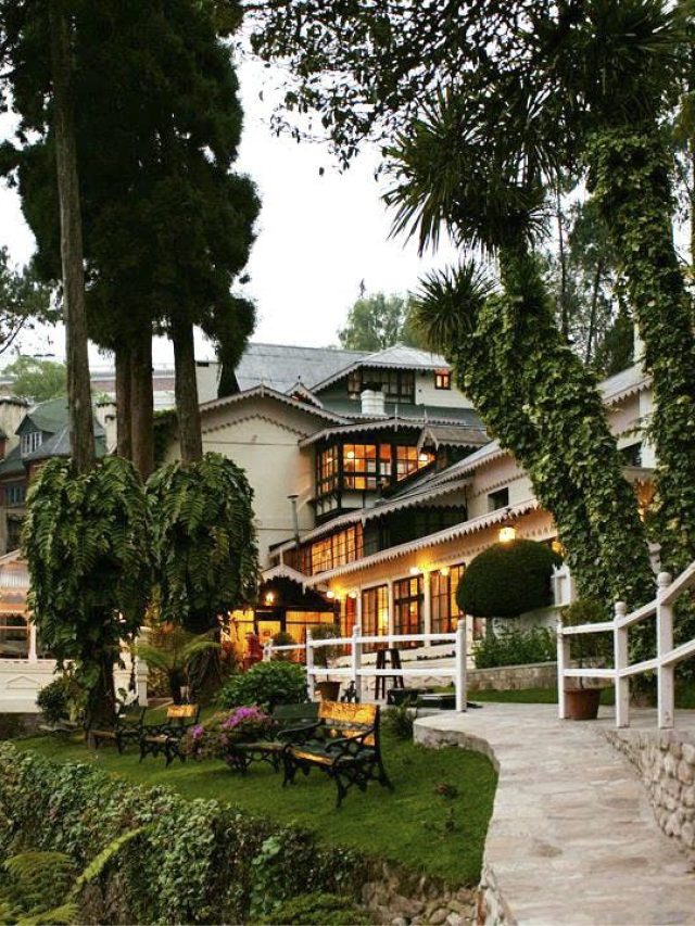 Top 10 Hotels in Darjeeling 2023