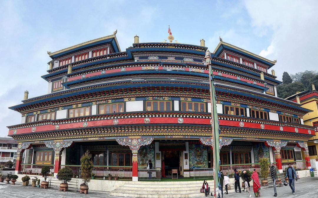 Step into a world of serenity and spirituality at the captivating Dali Monastery in Darjeeling.
